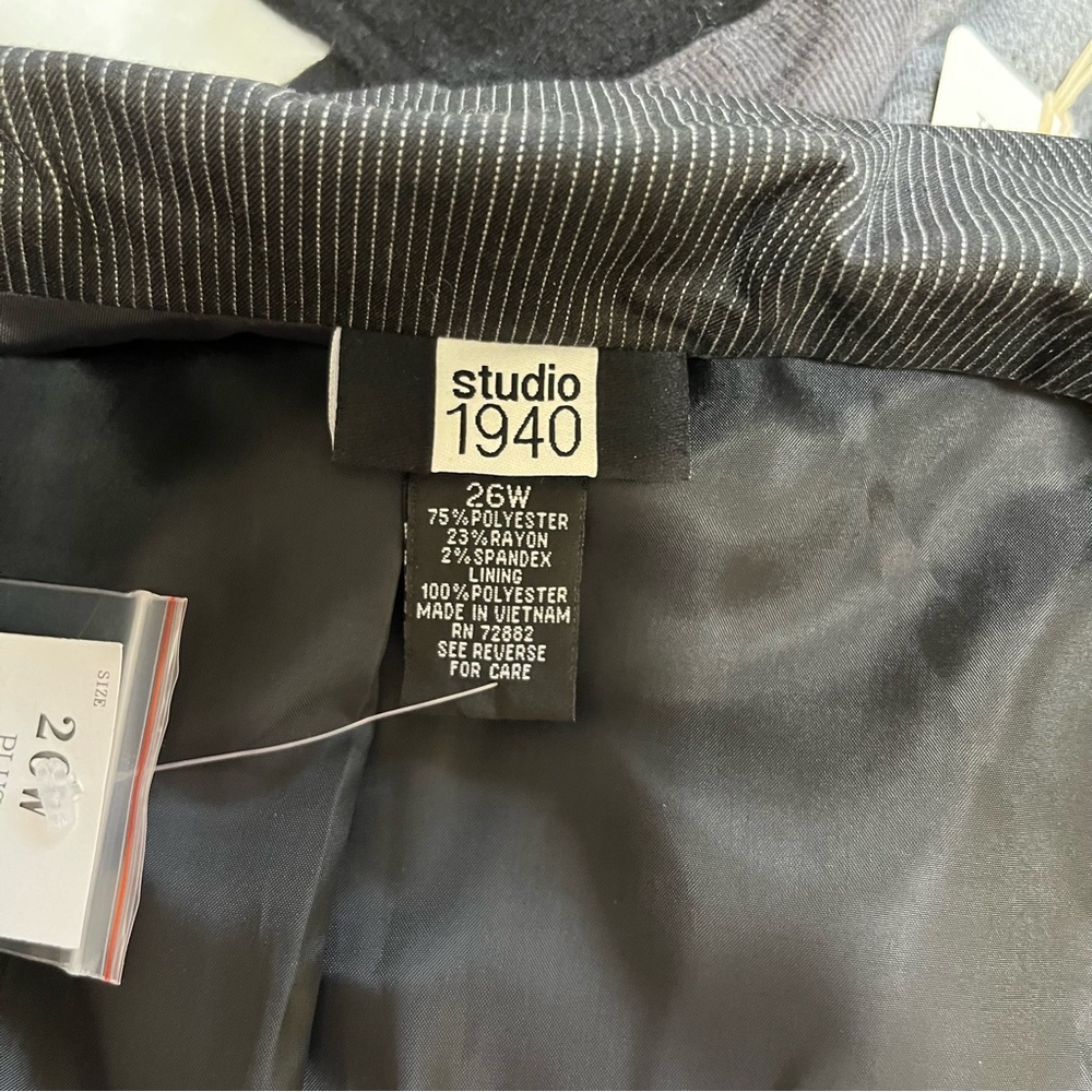 Studio 1940 Black Pinstripe Blazer Size 26W NWT - Picture 9 of 9